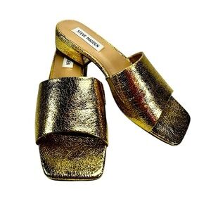 Steve Madden Women’s Amir Gold Foil Slide Sandals, Size 6M